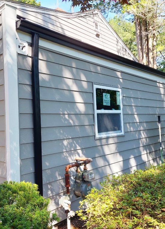 Vinyl Soffits, Metal Capping & 6” Gutters in Yonkers, NY
